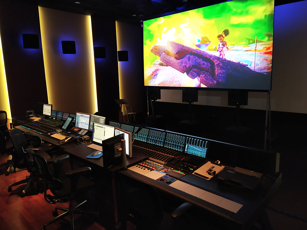 Sala Dolby Atmos en configuración Home Entertainment en Best Digital