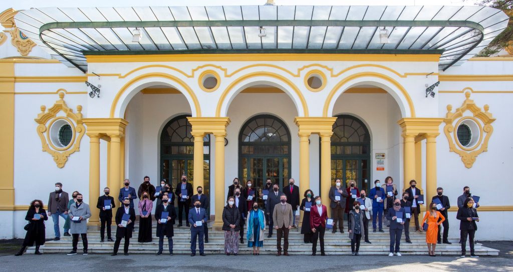 Foto de familia con los ganadores de la 33 edición de los Premios ASECAN (Foto: Lolo Vasco/ASECAN)