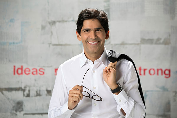 Marcos Santana dejará la presidencia de Telemundo Global Studios en enero de 2022