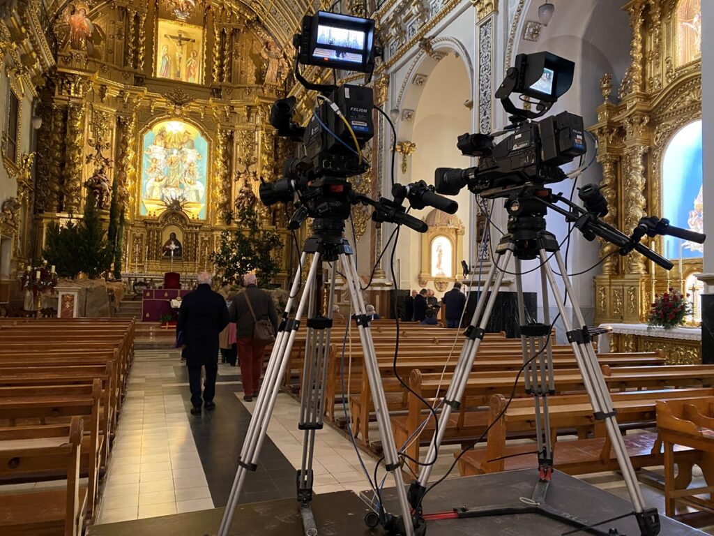 Óptica UA Fujinon en retransmisión misa